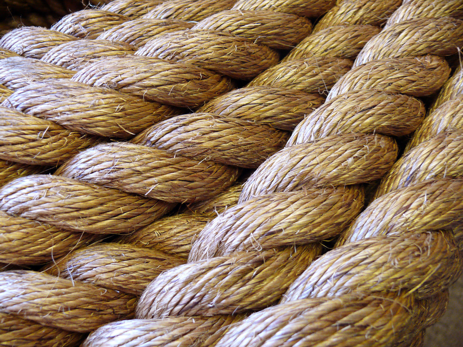 Manila Rope Natural Decking Garden Rope 22mm x 25 Metres